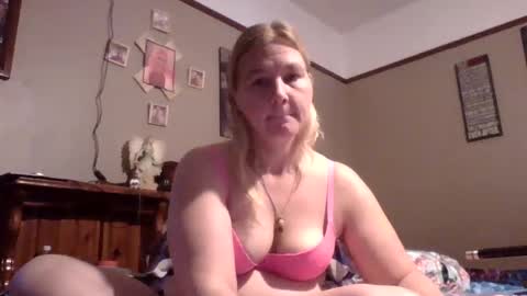thickblonde_92 online show from October 8, 12:47 pm