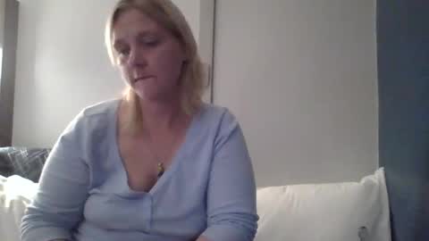 thickblonde_92 online show from November 8, 9:09 am