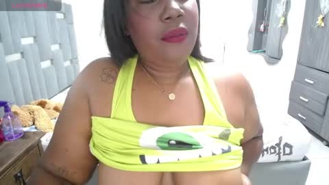 XIOMARA  online show from March 9, 6:50 am