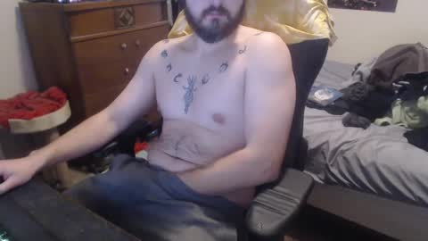 Snapshot of thickgarrett chatting on December 18, 8:47 pm thickgarrett online show from December 18, 8:47 pm
