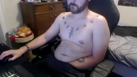 Snapshot of thickgarrett chatting on July 1, 7:46 pm thickgarrett online show from July 1, 7:46 pm