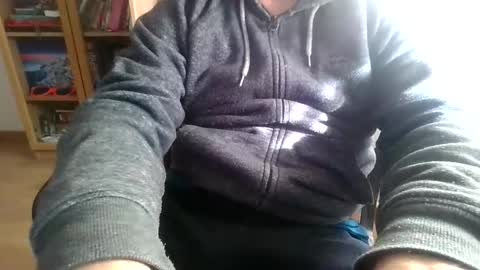 Snapshot of thickguybcn chatting on December 9, 12:08 pm ThickDickBCN online show from December 9, 12:08 pm