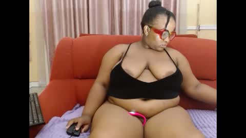 thickjuicyxxx online show from October 11, 5:11 pm