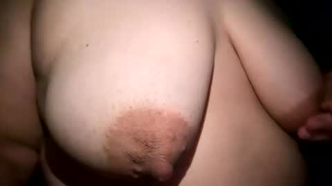 Snapshot of thickkcloudz chatting on July 15, 7:35 am thickkcloudz online show from July 15, 7:35 am