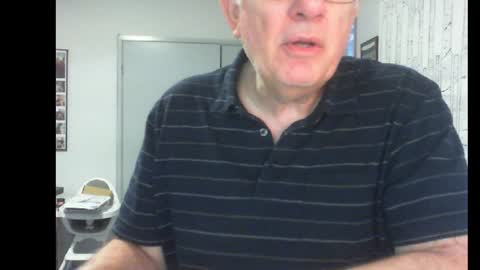 Snapshot of thickmelnik chatting on December 22, 3:44 am James online show from December 22, 3:44 am