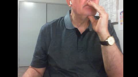Snapshot of thickmelnik chatting on January 6, 1:19 pm James online show from January 6, 1:19 pm
