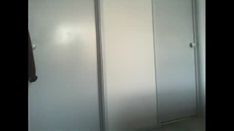 Snapshot of thickmelnik chatting on May 16, 6:43 am James online show from May 16, 6:43 am