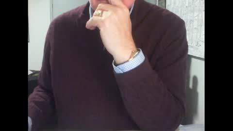 Snapshot of thickmelnik chatting on June 26, 5:45 am James online show from June 26, 5:45 am