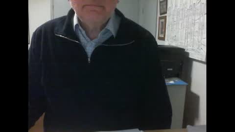 Snapshot of thickmelnik chatting on June 28, 3:40 pm James online show from June 28, 3:40 pm
