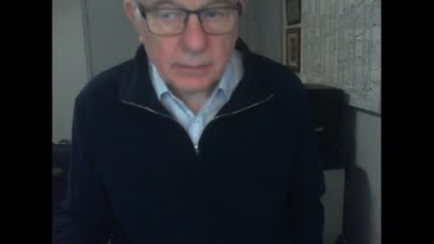 Snapshot of thickmelnik chatting on July 15, 2:39 am James online show from July 15, 2:39 am