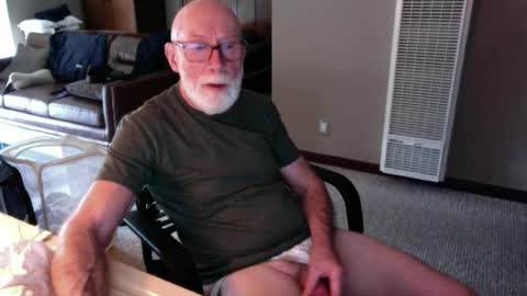 Snapshot of thickmorninwood chatting on June 26, 3:49 pm thickmorninwood online show from June 26, 3:49 pm