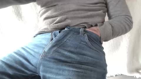 Thickru online show from December 16, 1:05 pm