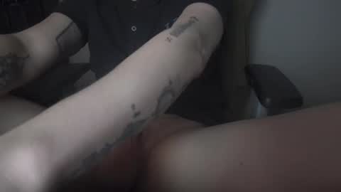 thicksized online show from March 26, 10:26 pm