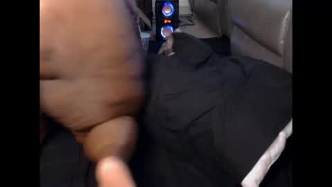 Thickumzz41 online show from March 10, 12:15 am