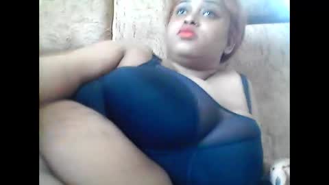 thicky_sandra online show from February 16, 10:22 am