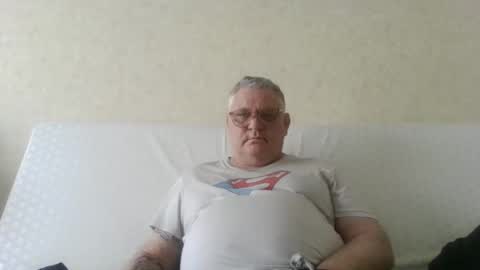 Thierrysymp online show from April 22, 5:14 pm