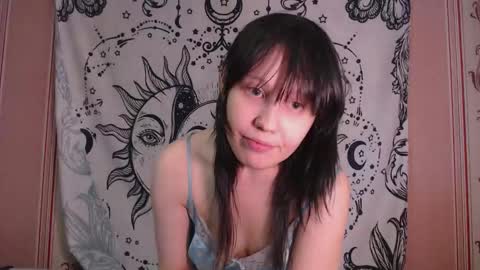 thighswithspikes online show from March 13, 9:16 am