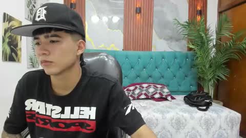  THIAGO COLLINS  online show from February 22, 10:41 pm