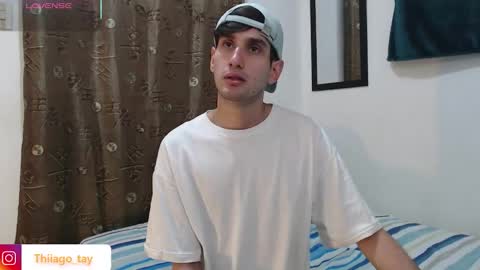 Snapshot of thiiago_tay chatting on November 1, 3:03 pm Thiiago online show from November 1, 3:03 pm