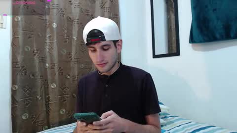 Snapshot of thiiago_tay chatting on November 2, 7:05 pm Thiiago online show from November 2, 7:05 pm