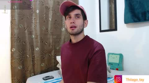 Snapshot of thiiago_tay chatting on November 14, 2:54 am Thiiago online show from November 14, 2:54 am