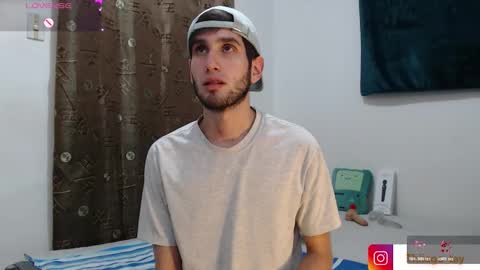 Snapshot of thiiago_tay chatting on November 28, 3:42 am Thiiago online show from November 28, 3:42 am