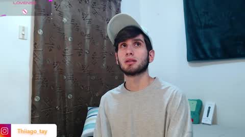 Snapshot of thiiago_tay chatting on December 5, 6:48 pm Thiiago online show from December 5, 6:48 pm