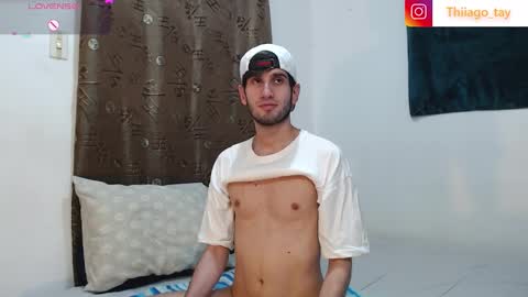 Snapshot of thiiago_tay chatting on December 18, 12:06 am Thiiago online show from December 18, 12:06 am