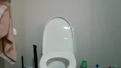 thimeo862 online show from January 9, 5:04 pm