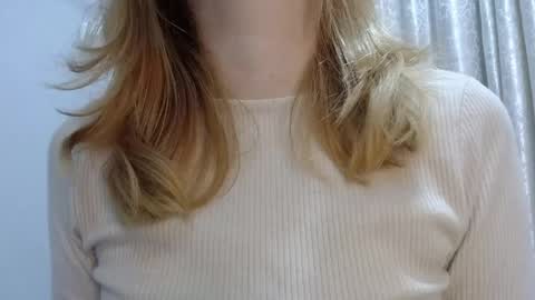 sara online show from April 14, 2:06 am