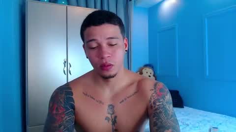 Snapshot of thirstmen_ chatting on July 19, 6:44 pm MICHAEL AND CRISS online show from July 19, 6:44 pm