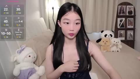 Snapshot of thisgirl__ chatting on June 9, 1:50 am kk online show from June 9, 1:50 am