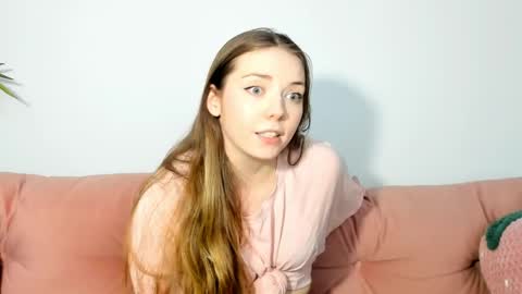 Snapshot of thisisamelia chatting on May 31, 6:09 pm Amelia shows on mondays fridays and sundays if anything changes im giving updates on my fansly online show from May 31, 6:09 pm