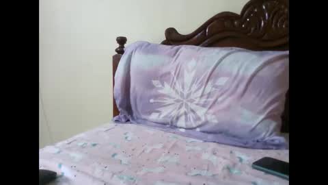 thizwi1523 online show from June 6, 9:36 am