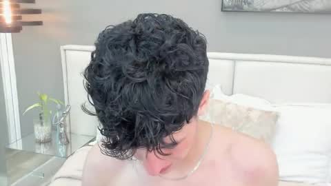 Thom online show from April 23, 11:53 am