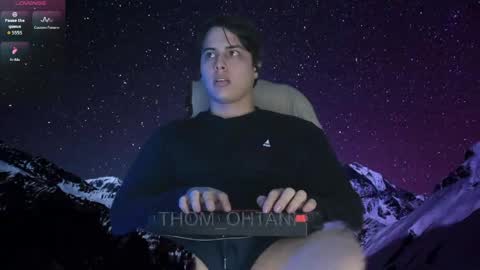 thom_ohtani online show from April 23, 1:29 am