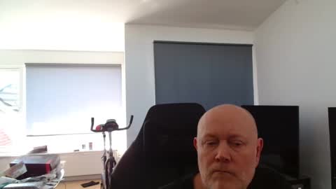 thomas315627 online show from April 23, 12:51 pm