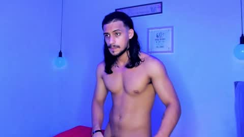 Thomas online show from December 4, 2:42 am