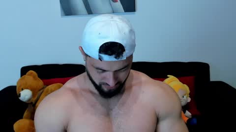 Thomas Brandon online show from January 19, 1:32 am