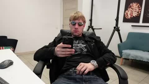 Snapshot of thomas_brons chatting on June 27, 5:29 pm THOMAS BRONS online show from June 27, 5:29 pm