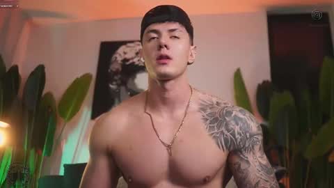 Snapshot of thomas_falcon1 chatting on November 27, 1:51 am Thomas Falcon online show from November 27, 1:51 am