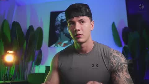 Snapshot of thomas_falcon1 chatting on December 5, 12:41 am Thomas Falcon online show from December 5, 12:41 am