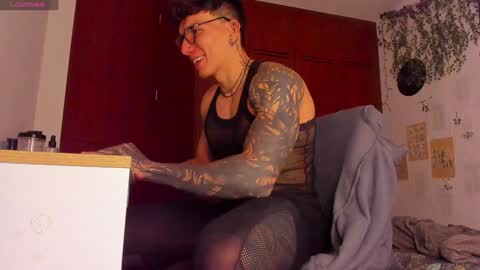 Thomas Grey online show from January 30, 4:37 am