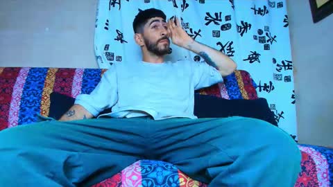 thomas_ks11 online show from February 15, 5:48 am