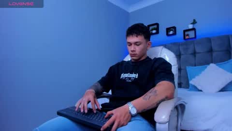 Thomas online show from November 27, 11:56 am