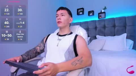 Thomas online show from January 14, 12:44 pm