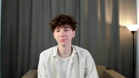 Thomas online show from March 2, 2:41 am