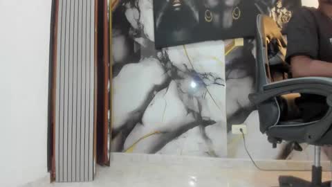 Thomas online show from November 9, 3:38 am