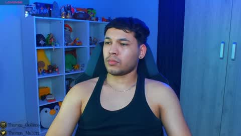 Snapshot of thomascollins__ chatting on January 15, 10:49 am Thomas online show from January 15, 10:49 am