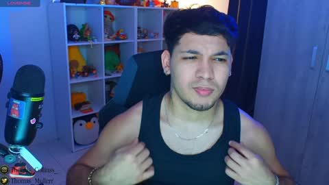 Snapshot of thomascollins__ chatting on January 24, 8:02 am Thomas online show from January 24, 8:02 am